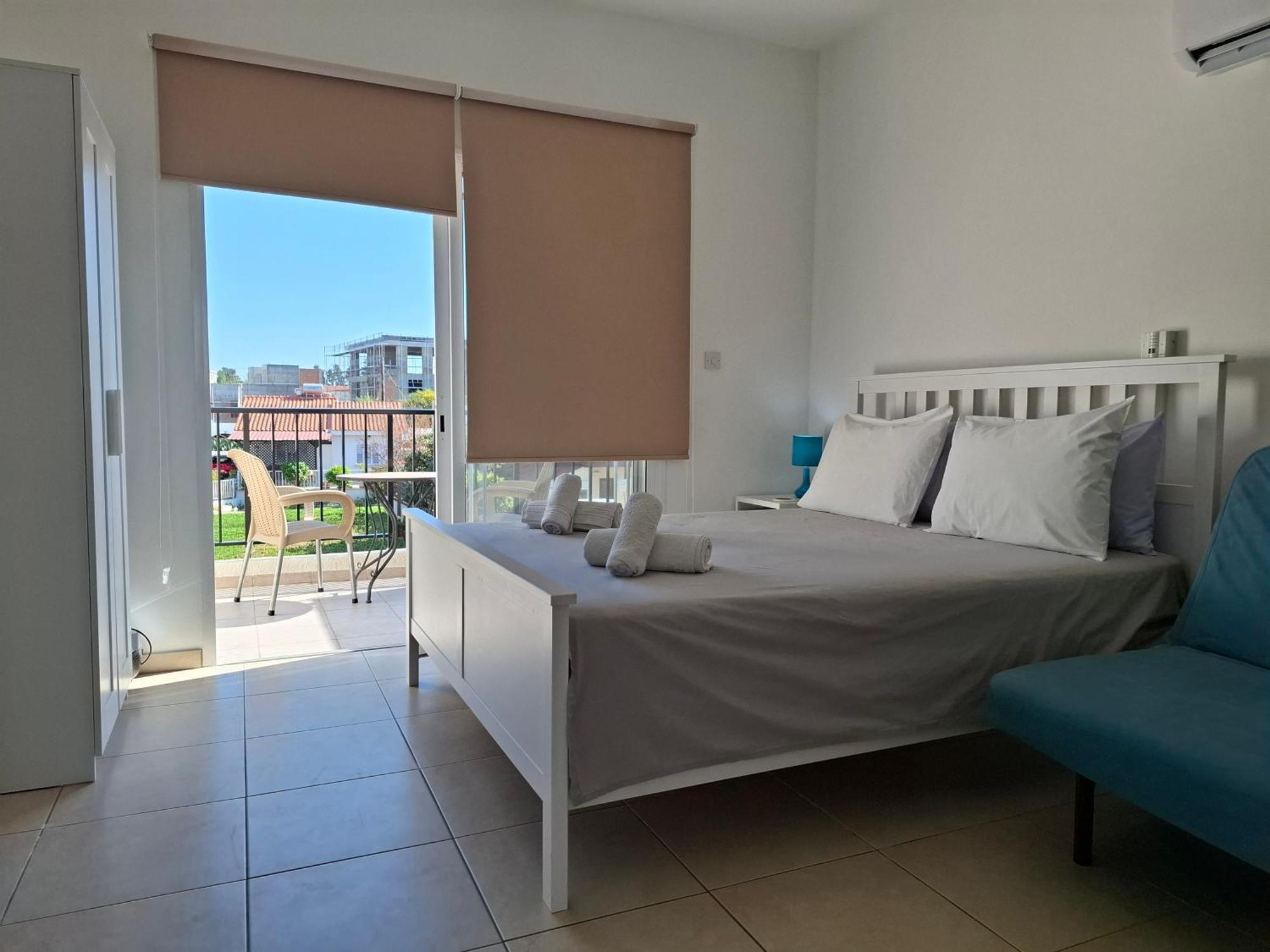 Apartment In Kato Pafos & 10 Min To Venus Beach Buitenkant foto
